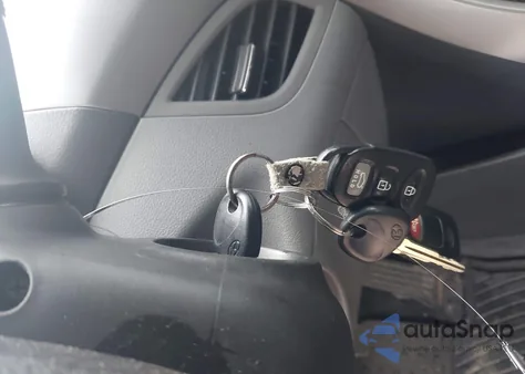 2013 Hyundai Elantra Gs z USA, uszkodzony, nr VIN KMHDH6AE5DU004496